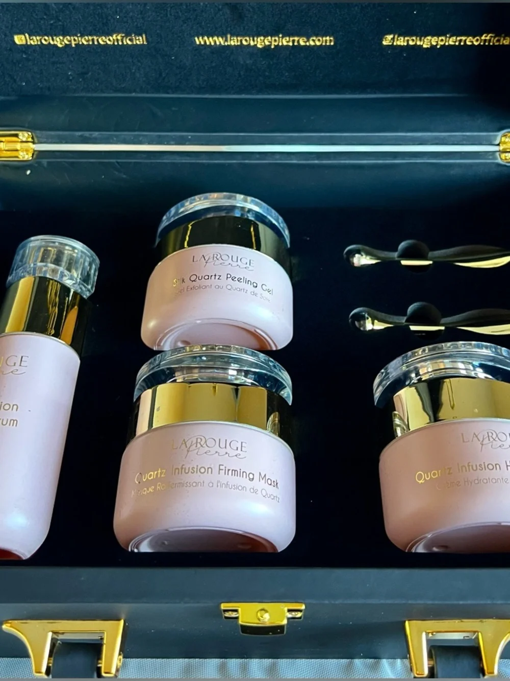 LaRouge Pierre Signature Collection Quartz Radiance 4 piece set. - Picture 3 of 6